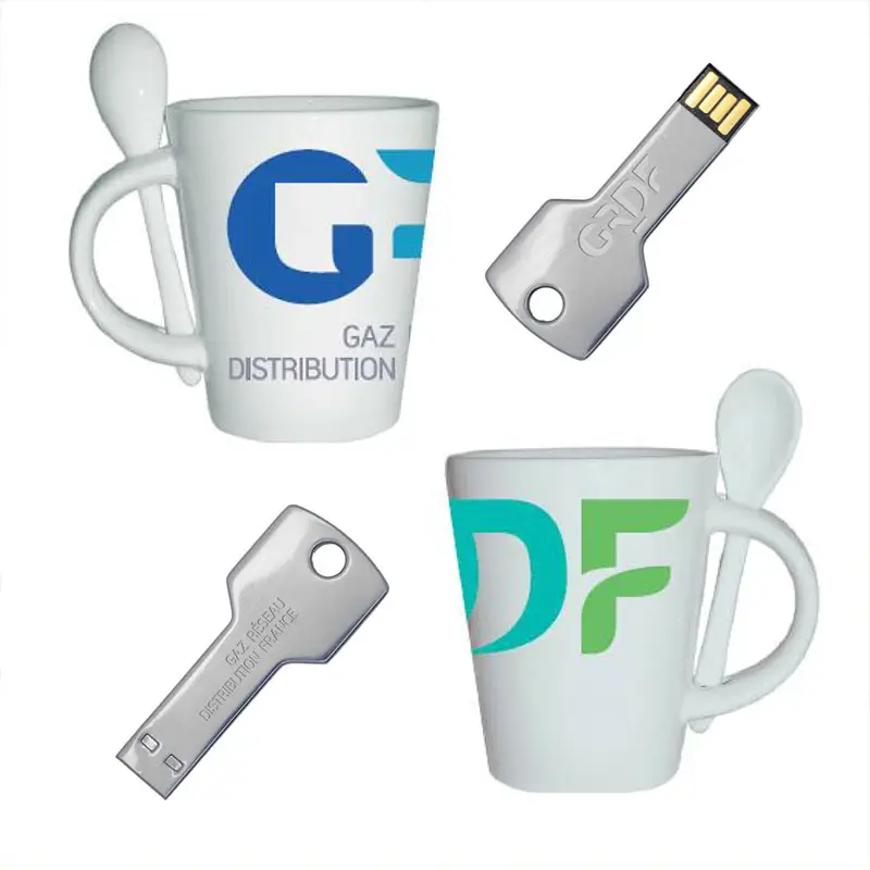 Mug et clés USB